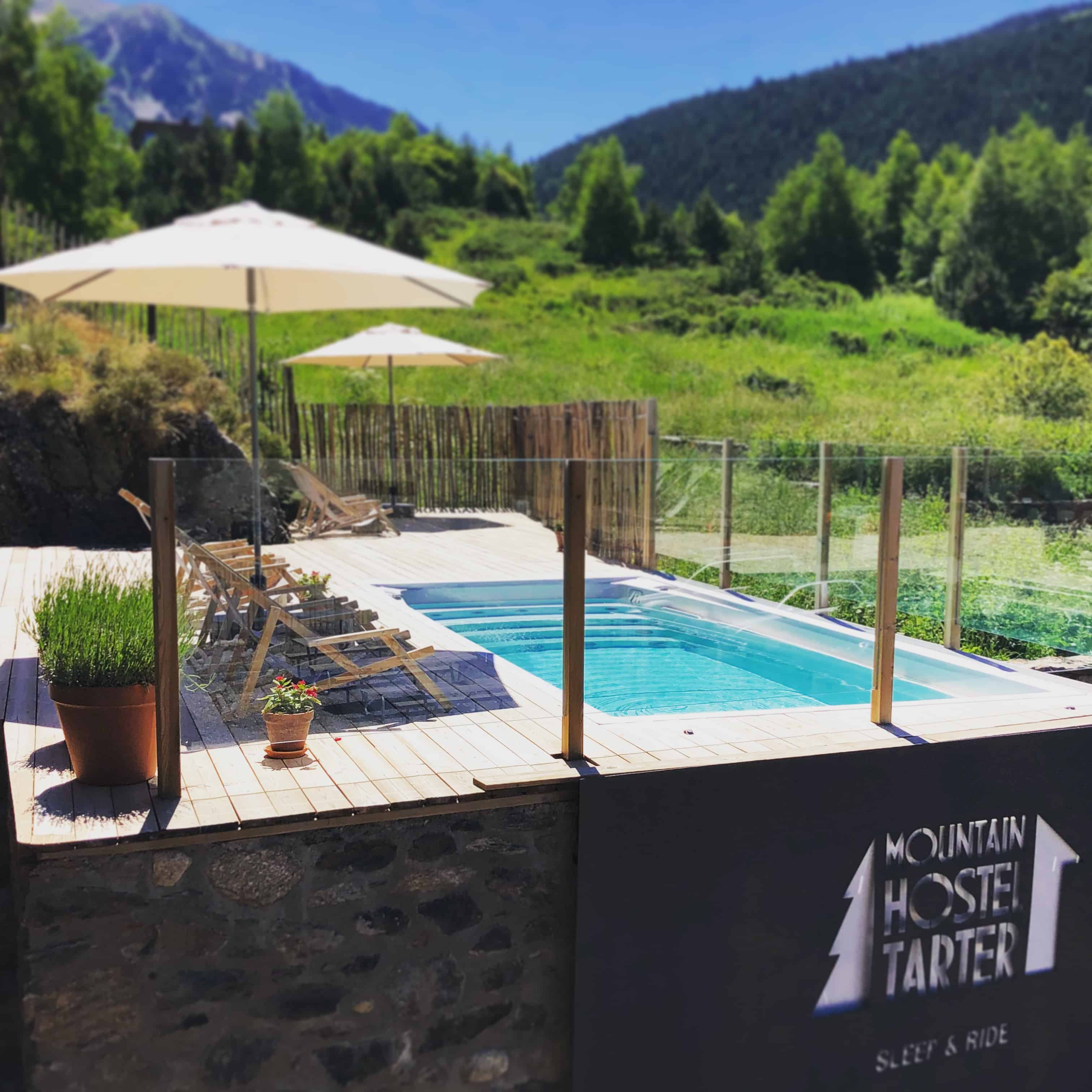 Piscina Jacuzzi en Mountain Hostel Tarter