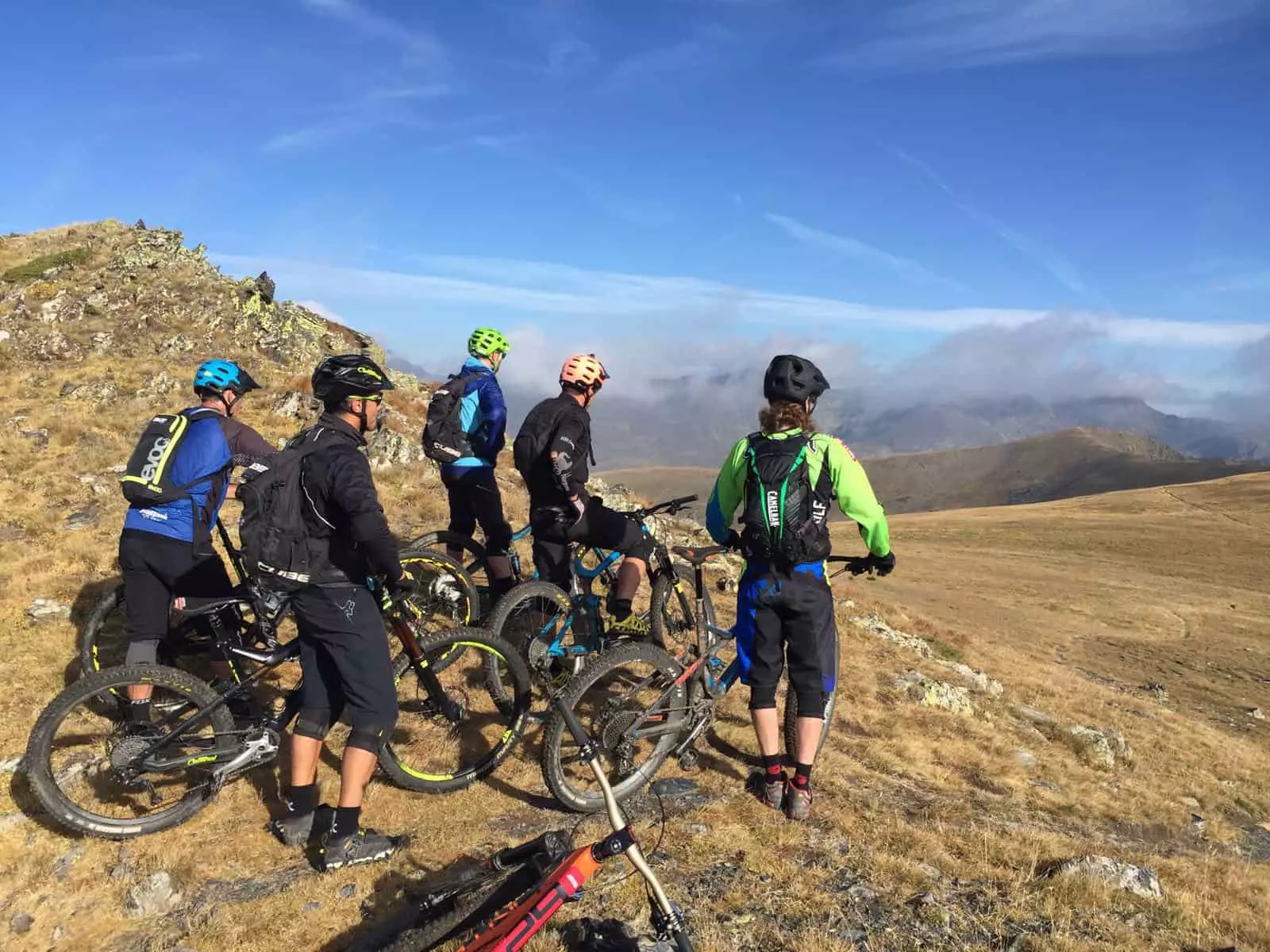 Vacaciones de BTT enduro en Andorra, con guía