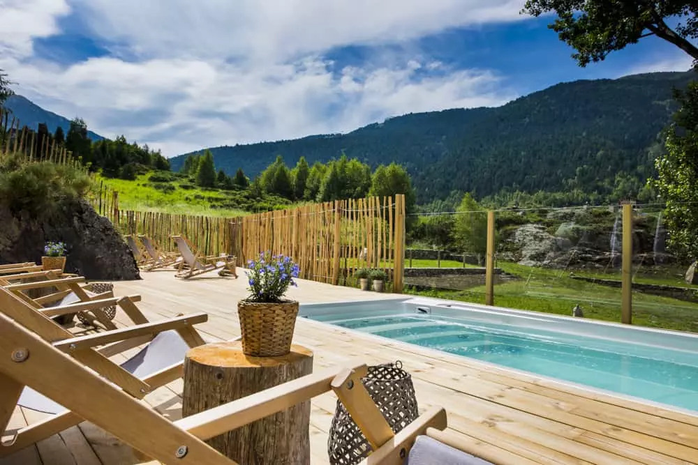 mountain hostel tarter andorra outdoor pool jacuzzi swim spa-108