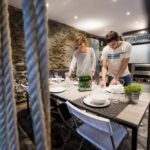 Cocina y comedor en Mountain hostel tarter