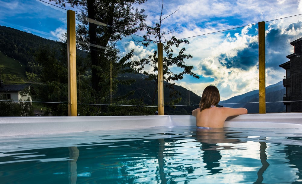 mountain hostel tarter andorra outdoor pool jacuzzi swim spa-51