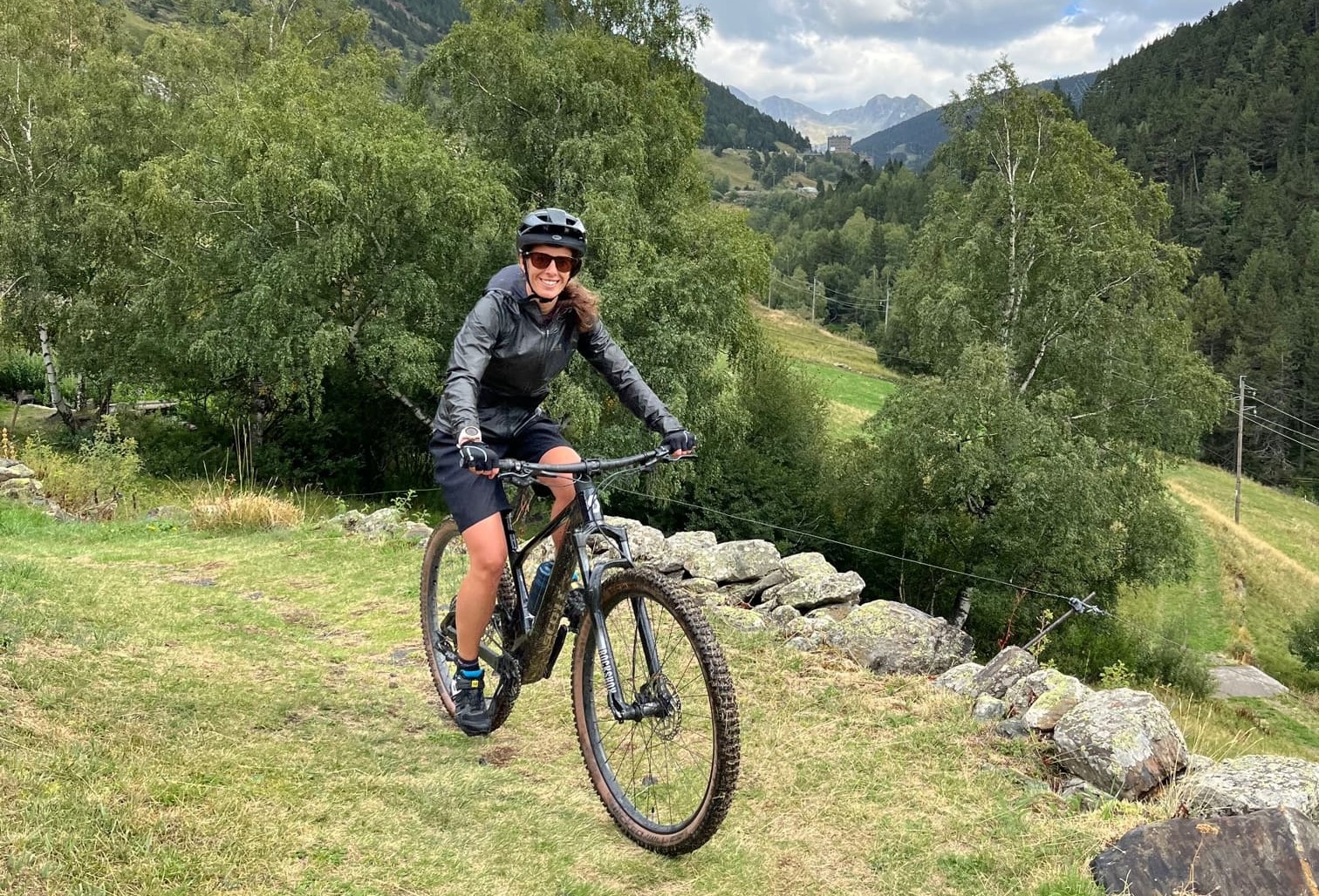 Descubre los GRANDVALIRA E-BIKE TRAILS con Mountain Hostel Tarter